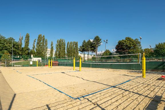 Beachvolleyballplatz in der Umgebung